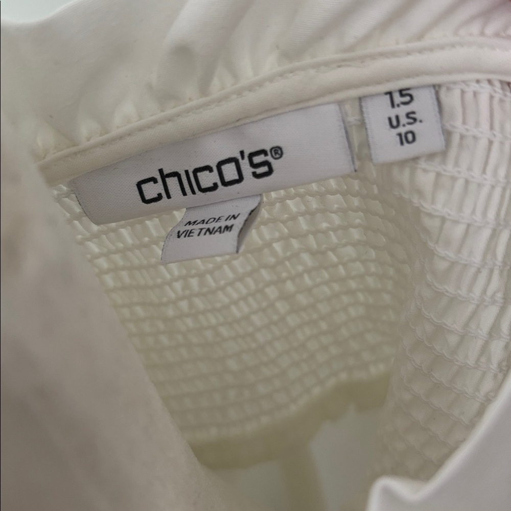 NWT Chico’s Zenergy UPF Neema Smocked Ruffle Sleeveless Top in Alabaster - Picture 3 of 10